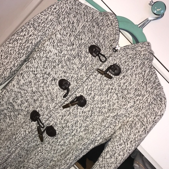 Roots cardigan ! - Picture 1 of 3